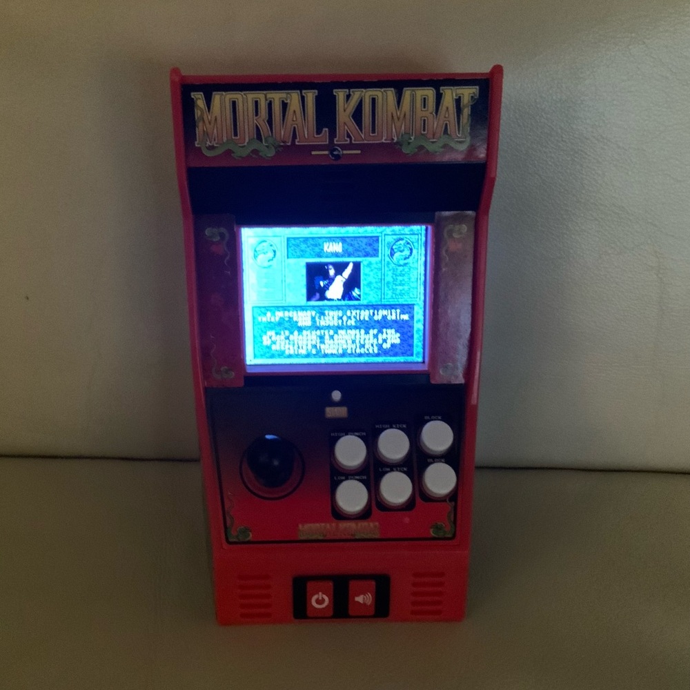 Mortal Kombat Classic Mini Arcade Game Console Midway 09626 Tested Works - Picture 3 of 8